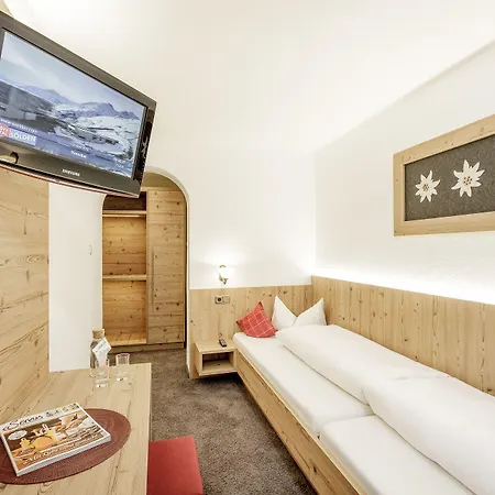 Edelweiss Echt-charmant Ζόλντεν